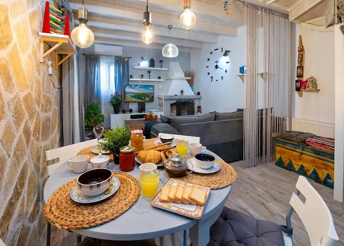 Hara Luxury House