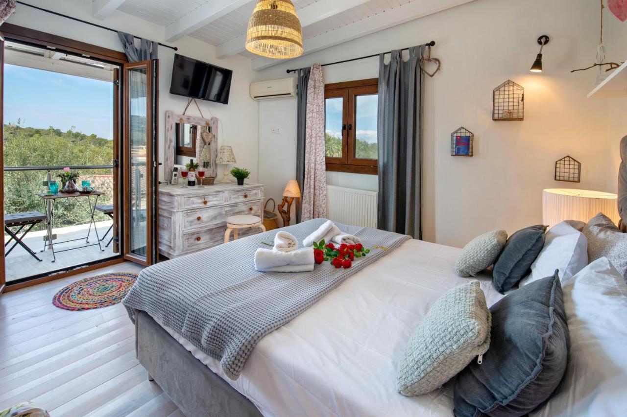 Hara Luxury House Holiday home *