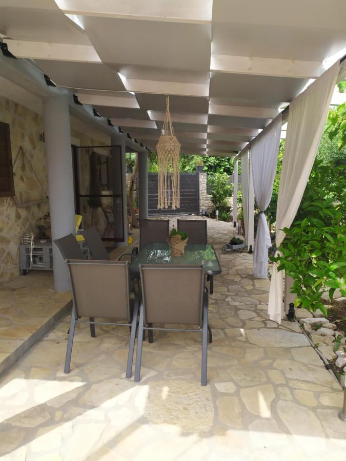 Holiday home Hara Luxury House *