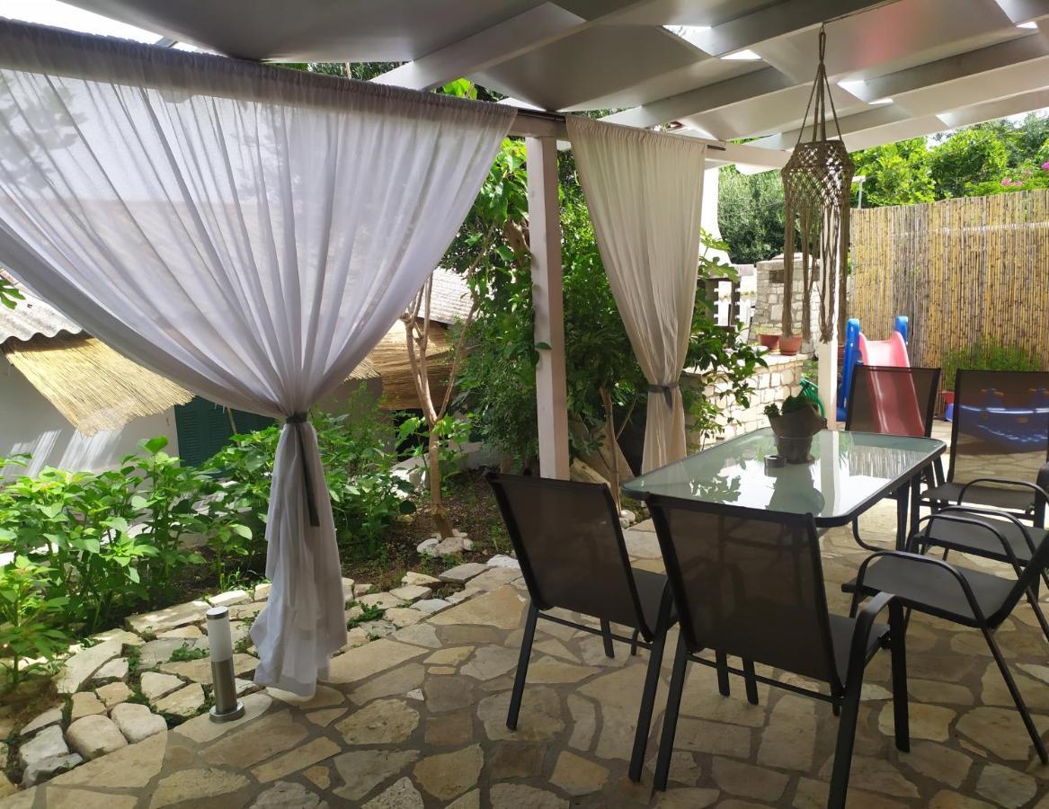 Holiday home Hara Luxury House *